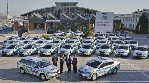 Policejní škodovky ve službách zákonu po celém světě